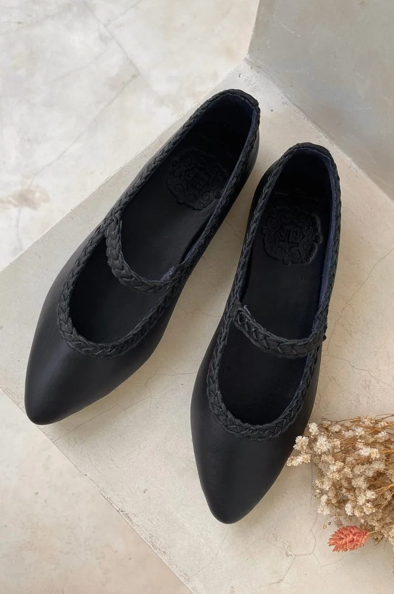 Amara Ballet Flats in Black