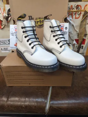 Dr Martens 8175 White Patent 6;Hole Size 6