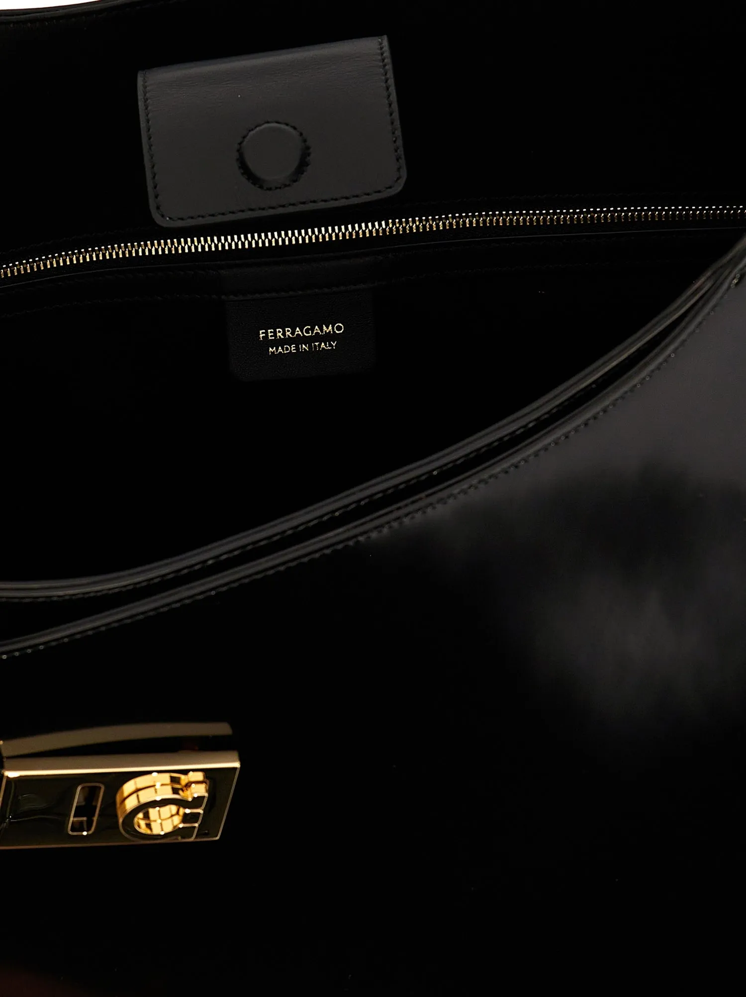 Ferragamo    Ferragamo 'Archivio Xl' Shoulder Bag