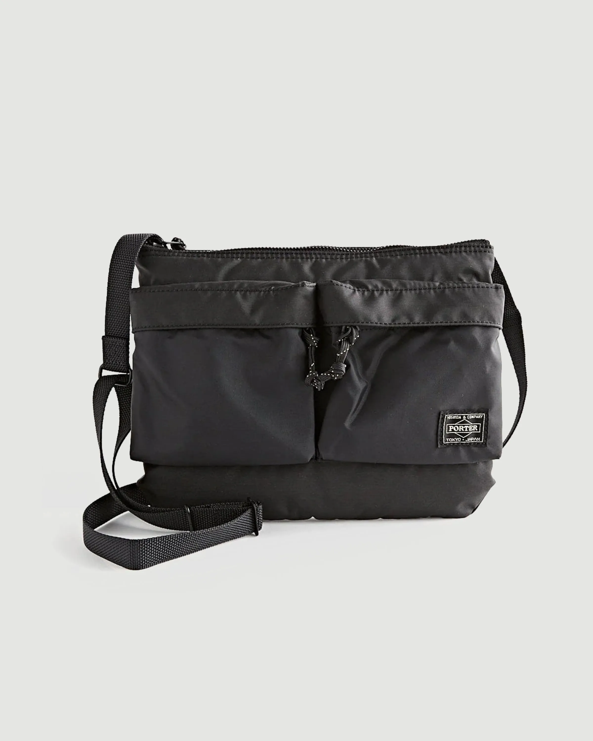 Force Shoulder Bag Black (Small)