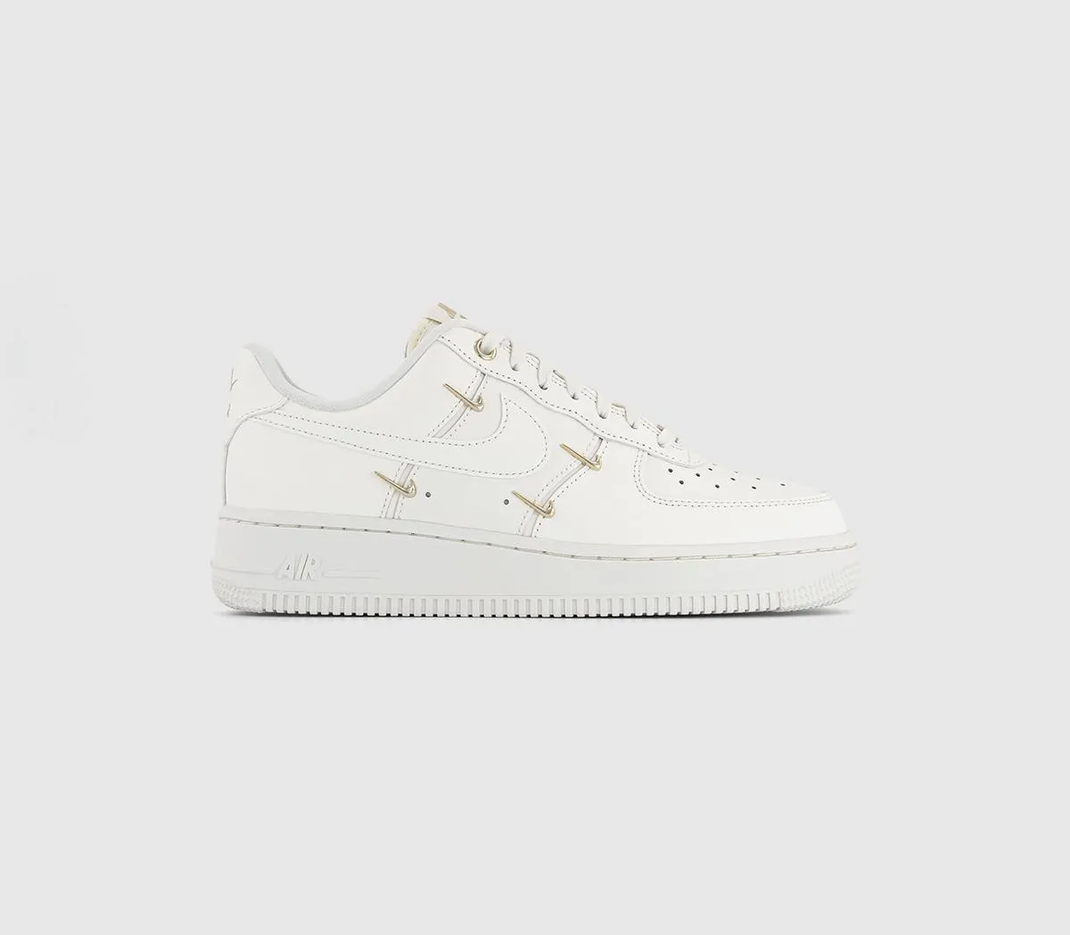 Nike Air Force 1 07 Trainers Sail Sail Sail Metallic Gold