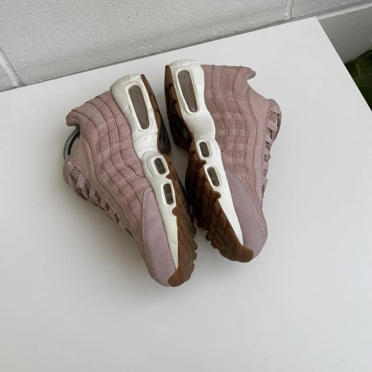 Nike Air Max 95 Trainers In Pink W/ Gumsole