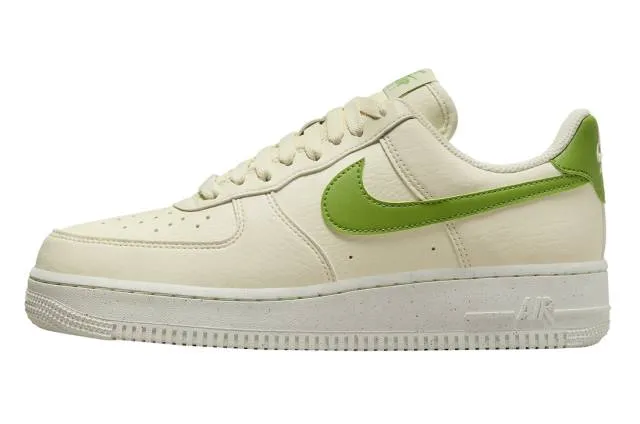 Nike Women's Air Force 1 '07 SE (Coconut Milk Chlorophyl...