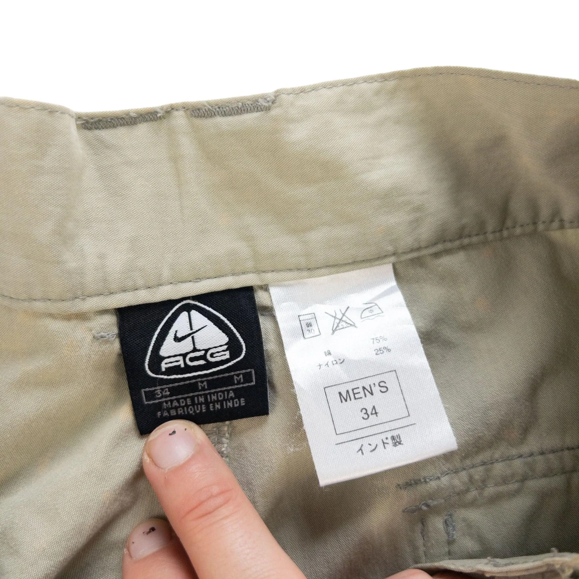 Vintage Nike ACG Cargo Trousers Size W32